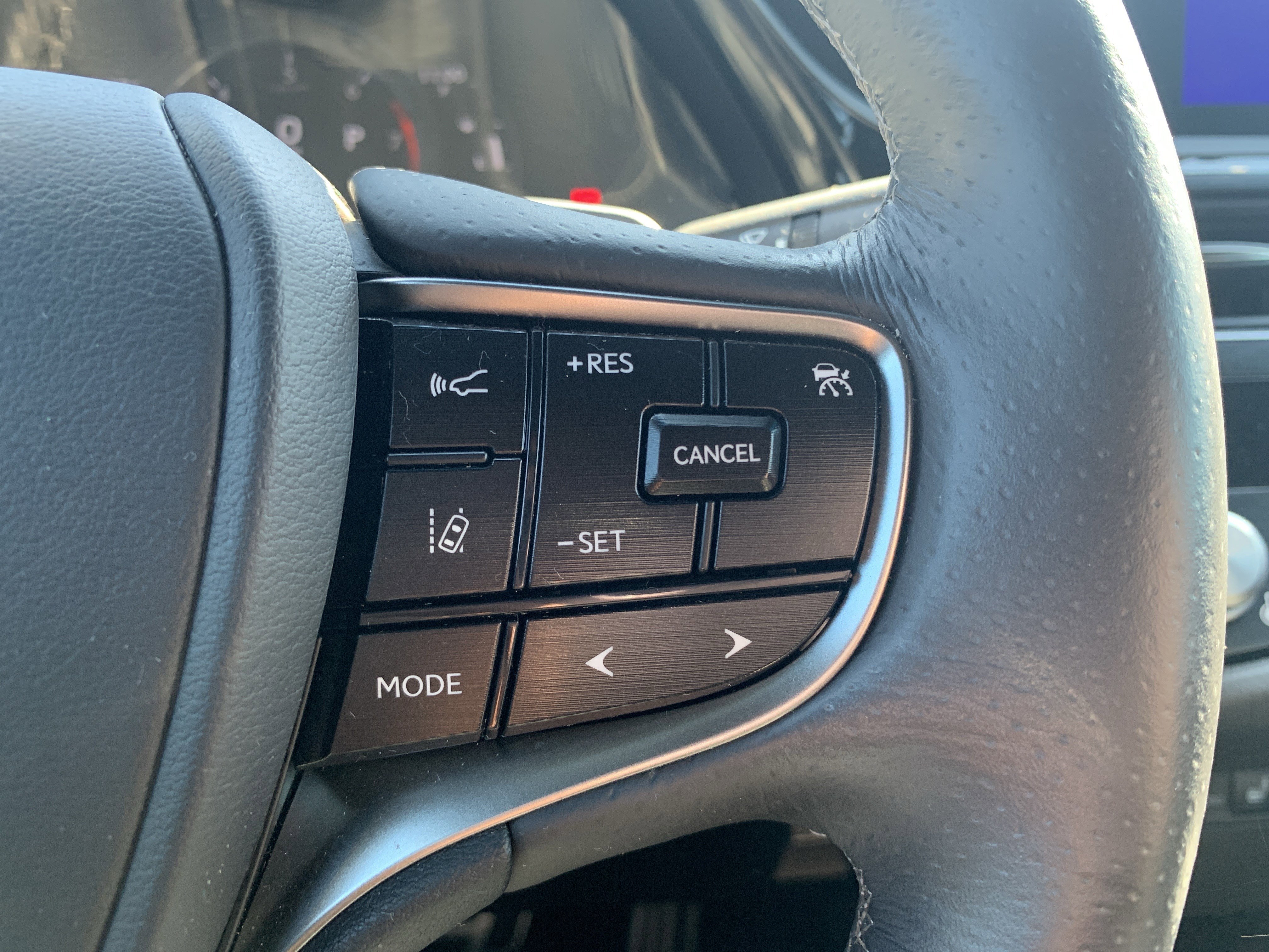 Certified 2023 Lexus ES 350 F Sport w/ Accessory Package (Z2) image 20