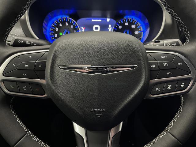 New 2026 Chrysler Pacifica Select image 16