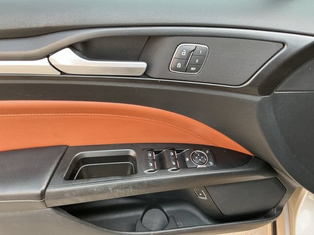 Used 2019 Ford Fusion Titanium FWD image 10