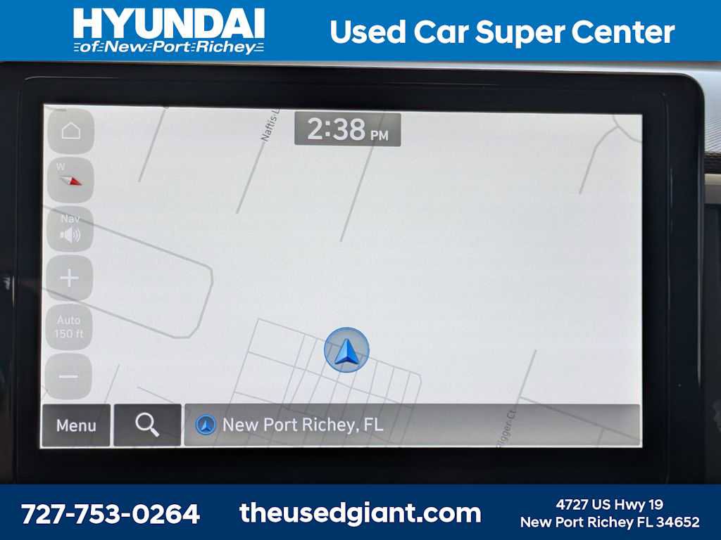 Used 2023 Hyundai Venue Limited image 21