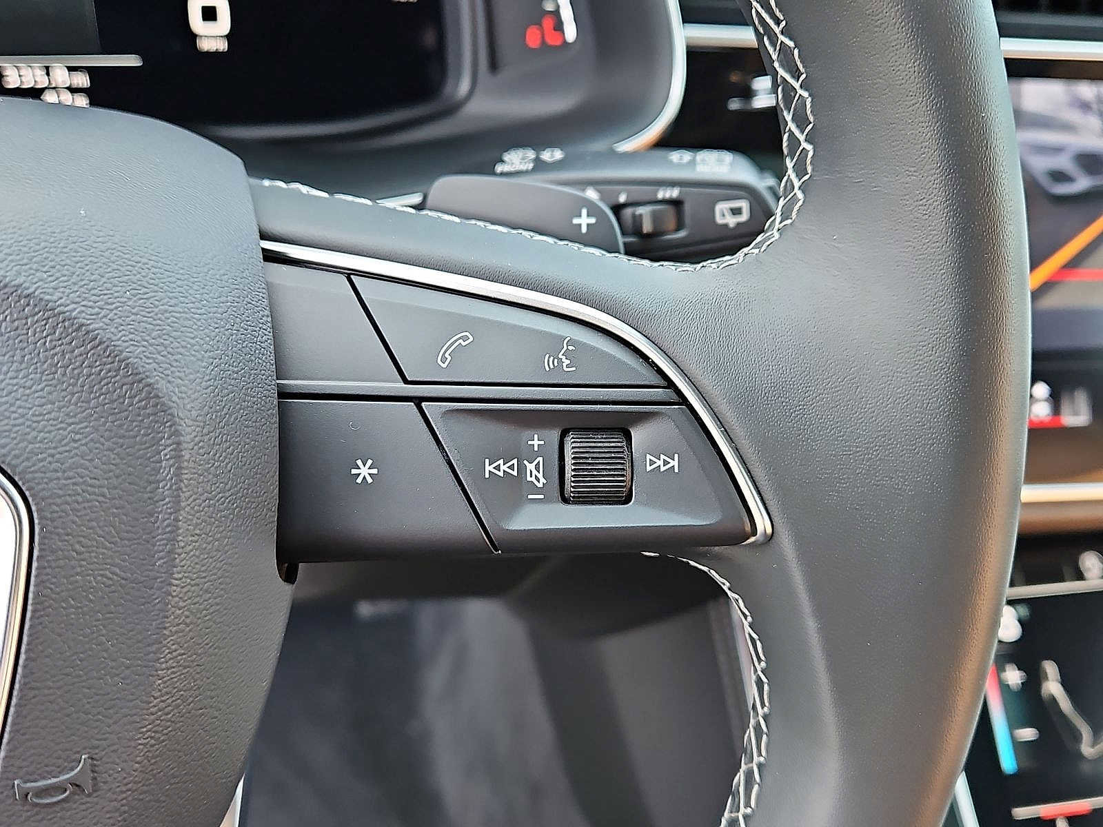 Certified 2025 Audi Q7 3.0T Premium Plus w/ Premium Plus Package image 18