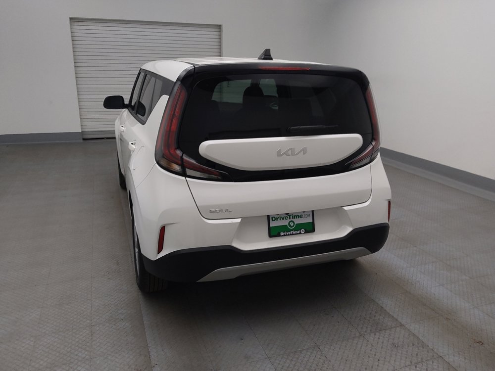 Used 2025 Kia Soul S FWD image 6
