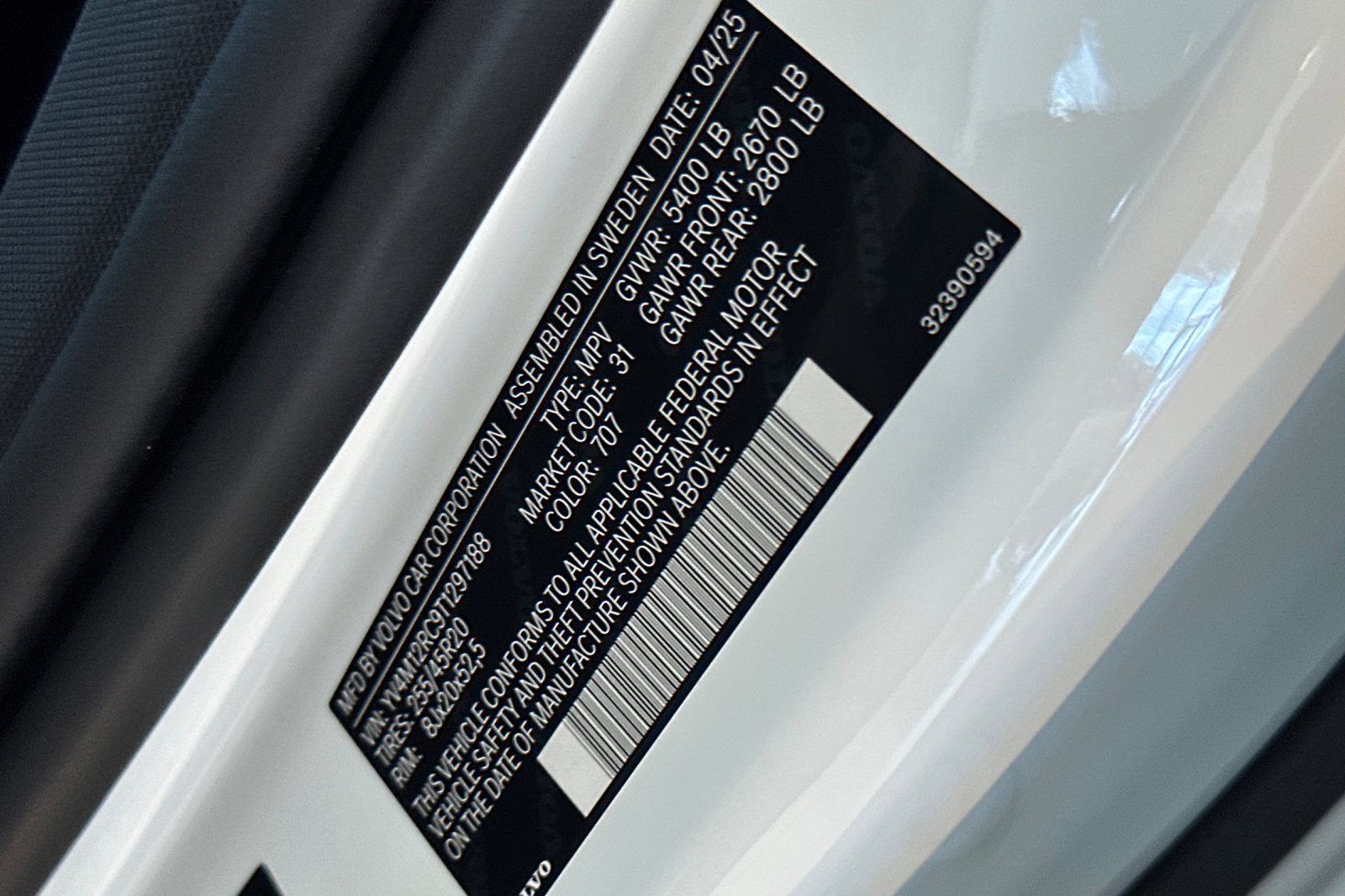 New 2026 Volvo XC60 B5 Plus w/ Protection Package Premier image 25