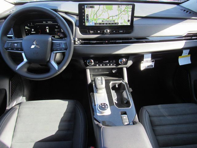 New 2025 Mitsubishi Outlander SE image 10