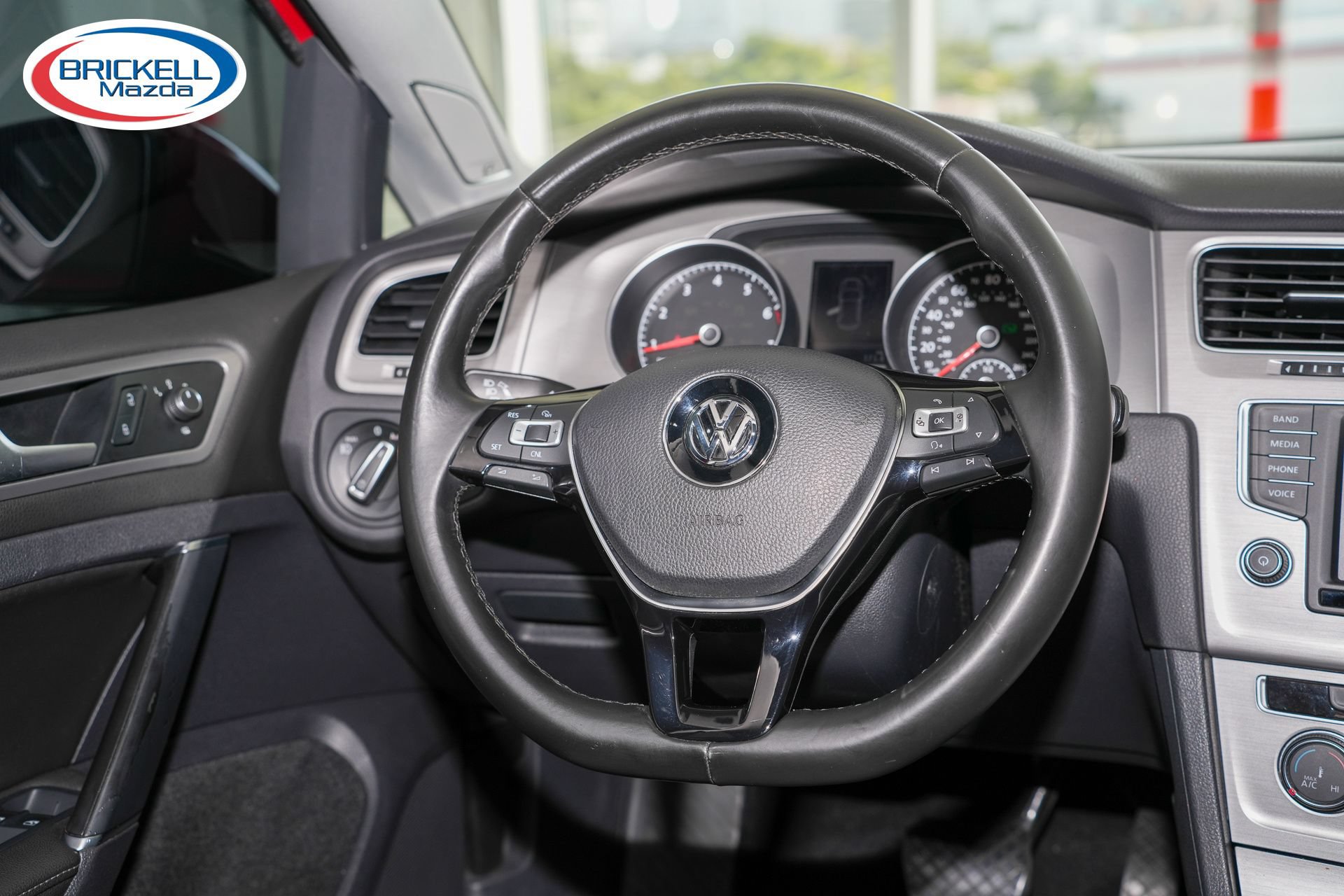 Used 2016 Volkswagen Golf SE FWD image 24