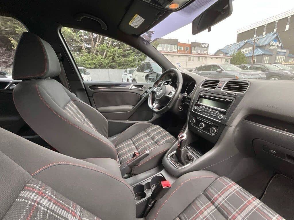 Used 2013 Volkswagen GTI 4-Door FWD image 17