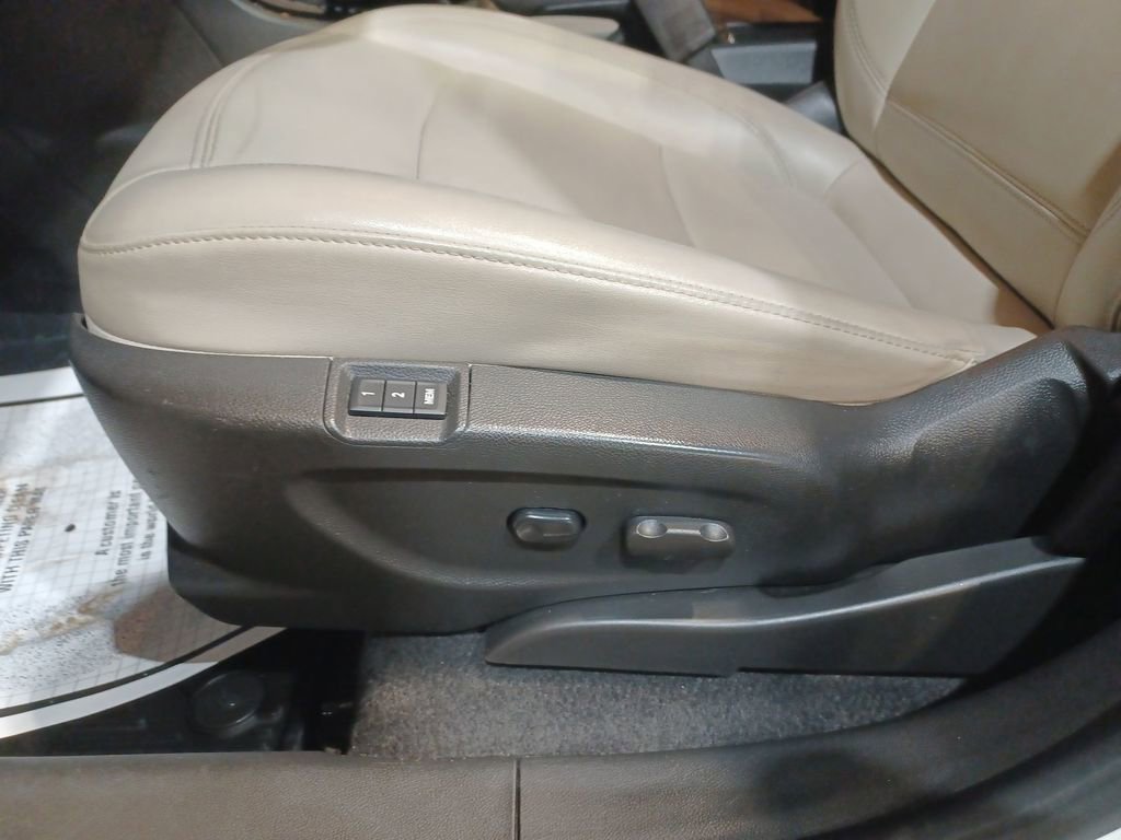 Used 2019 Buick Encore Essence w/ Experience Buick Package image 14