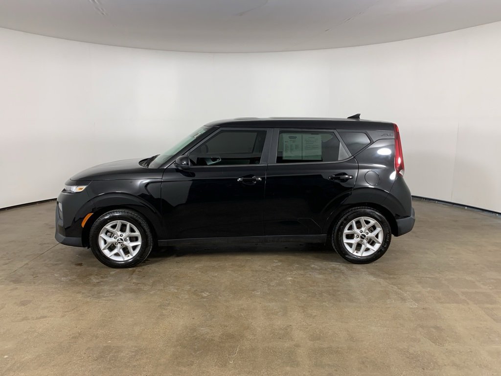 Used 2022 Kia Soul LX w/ Technology Package image 14