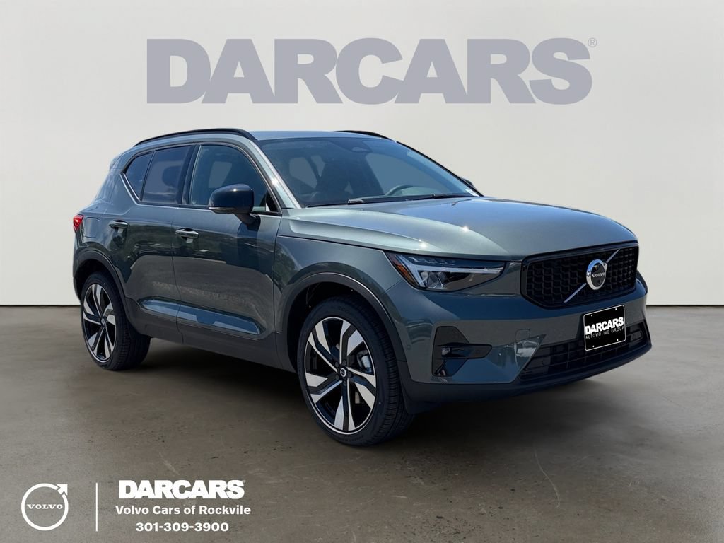 New 2026 Volvo XC40 B5 Plus w/ Climate Package