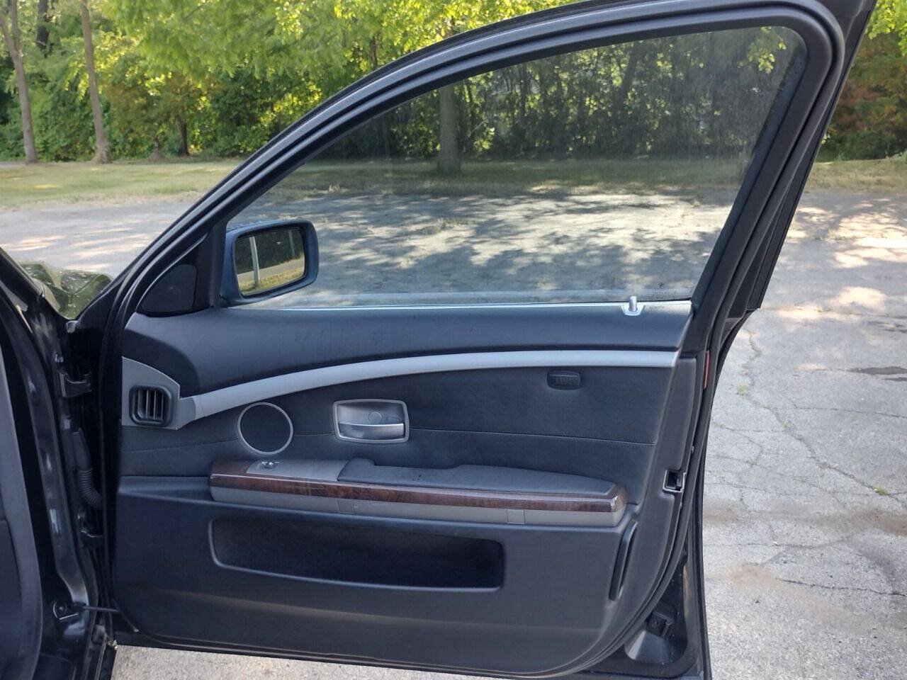 Used 2006 BMW 750Li RWD image 9