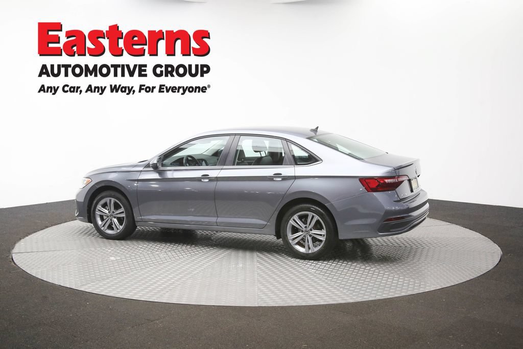 Used 2024 Volkswagen Jetta SE FWD image 56