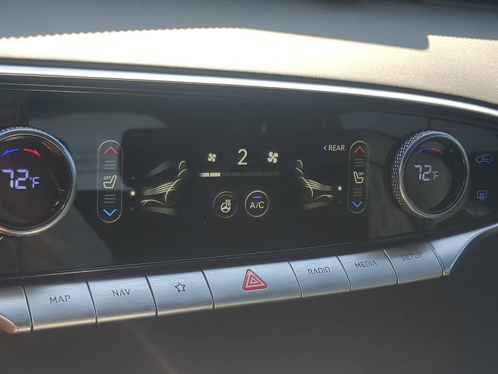 Used 2025 Genesis GV70 3.5T Sport w/ Sport Advanced Package image 31