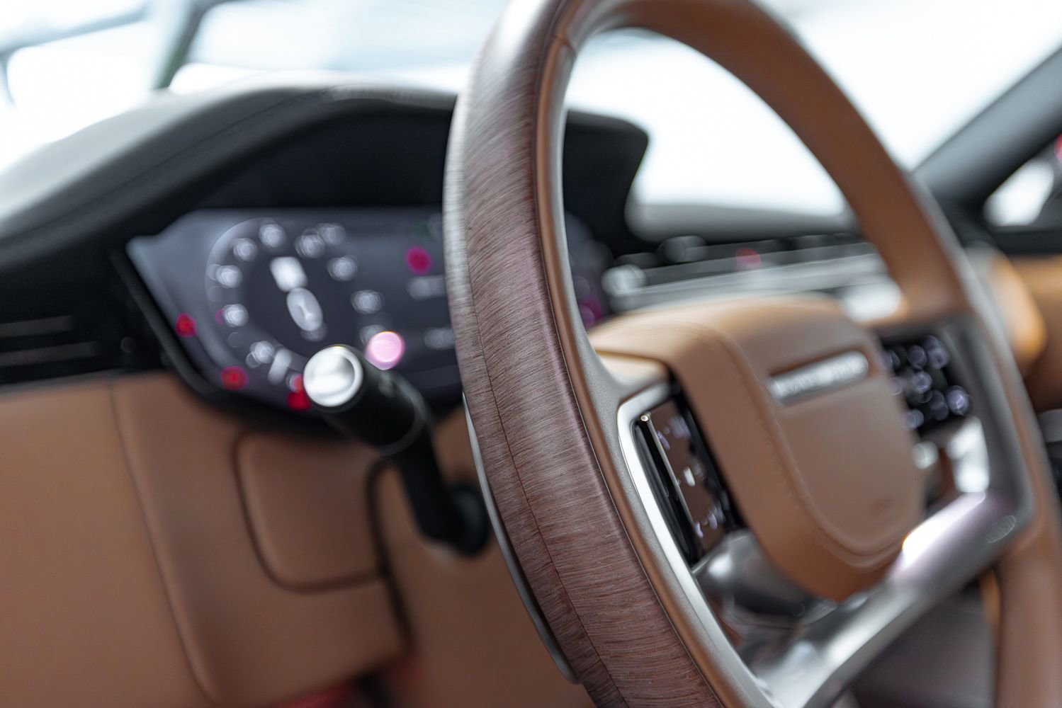 Used 2024 Land Rover Range Rover Long Wheelbase SE image 21