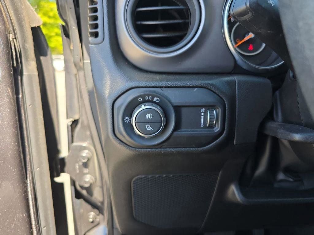 Used 2023 Jeep Gladiator Sport w/ Trailer Tow Package AWD/4WD image 33