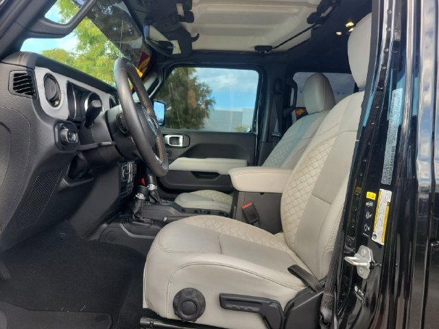 Used 2023 Jeep Gladiator Overland AWD/4WD image 30
