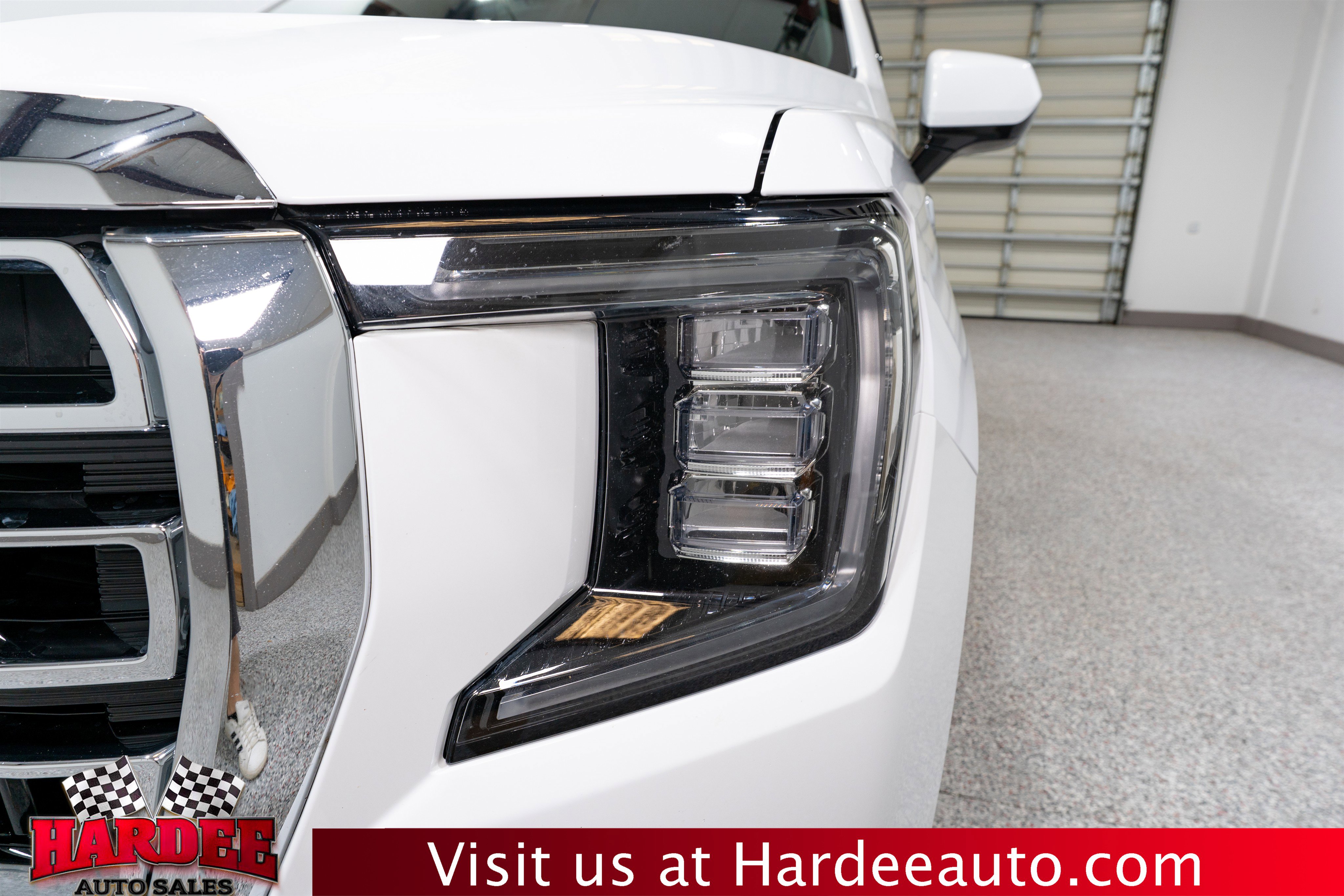 Used 2022 GMC Yukon XL SLT image 8