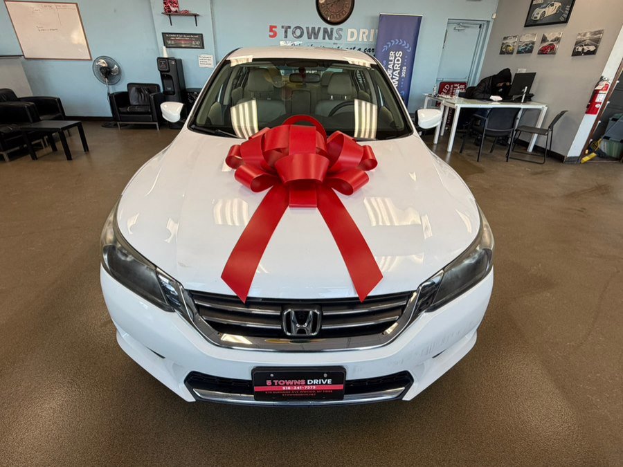 Used 2015 Honda Accord LX image 14