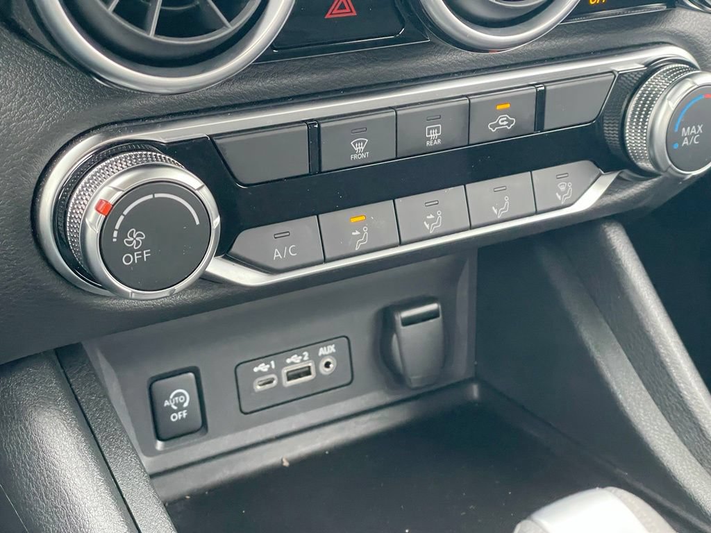 Certified 2024 Nissan Sentra SV FWD image 18