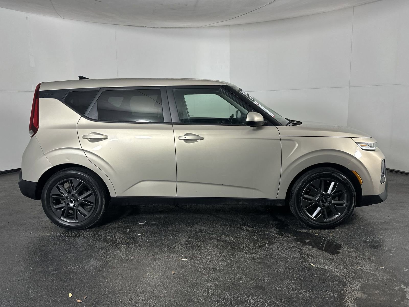 Used 2020 Kia Soul EX image 13