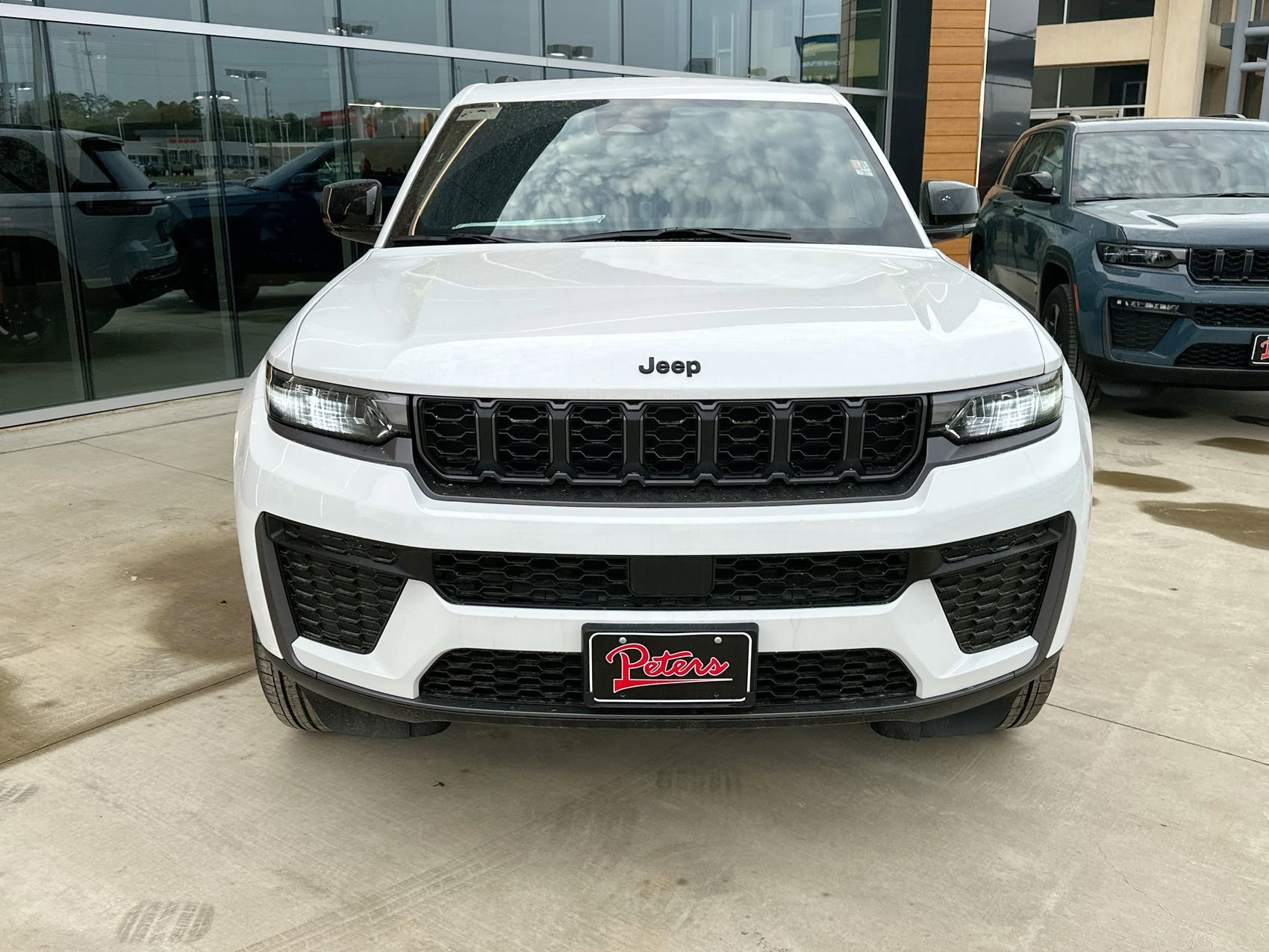 New 2026 Jeep Grand Cherokee Altitude AWD/4WD image 3