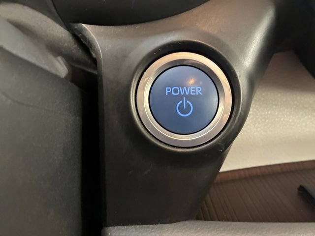 Used 2022 Toyota Sienna XLE FWD image 24