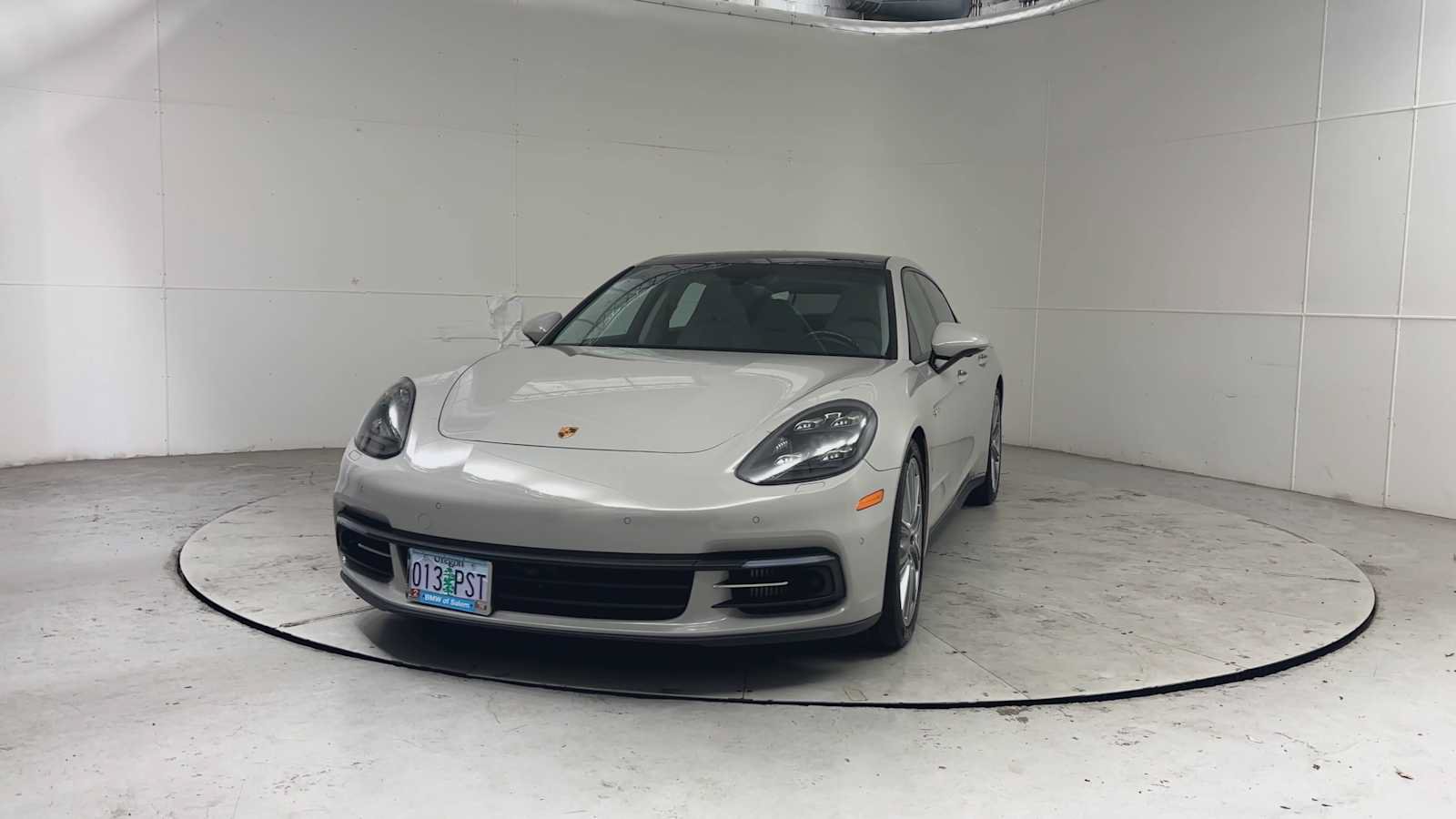 Used 2018 Porsche Panamera 4 Executive AWD/4WD image 9