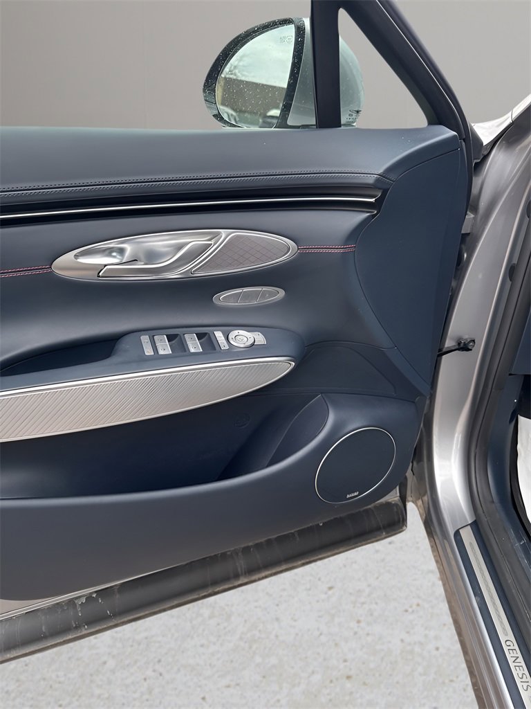 Used 2024 Genesis GV70 2.5T w/ Sport Prestige Package image 12