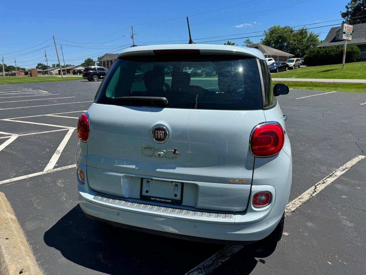 Used 2014 FIAT 500L Lounge FWD image 8