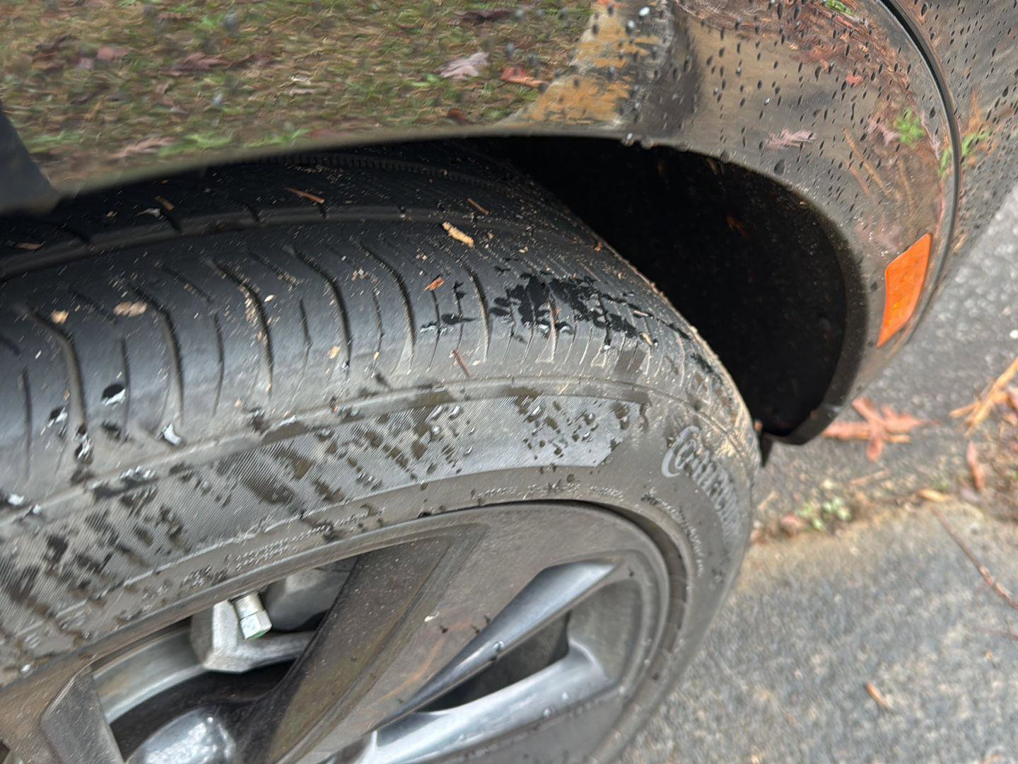 Certified 2022 Buick Envision Essence w/ Sport Touring Package image 10