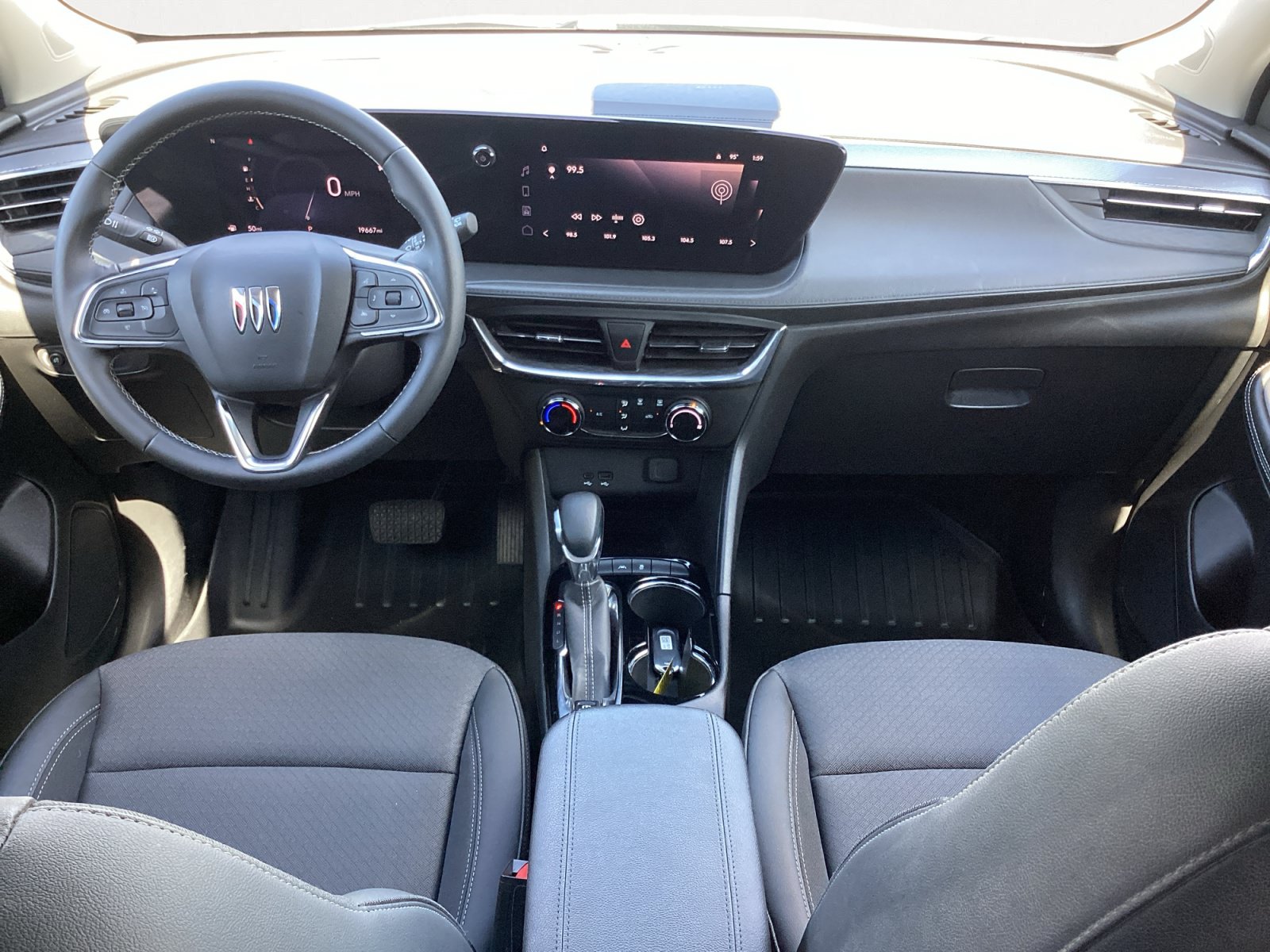 Used 2025 Buick Encore GX Preferred FWD image 4