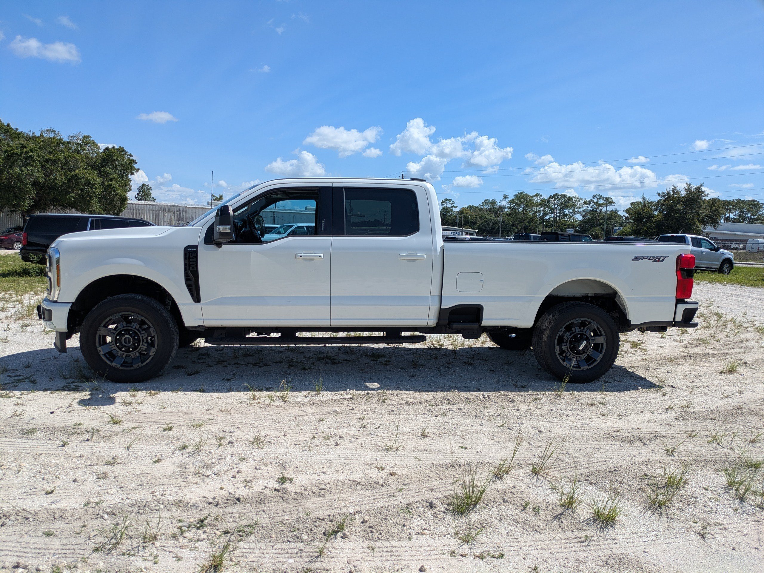 Used 2024 Ford F250 Lariat w/ Lariat Ultimate Package AWD/4WD image 7