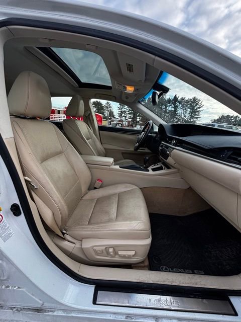 Used 2014 Lexus ES 350 w/ Luxury Package image 13