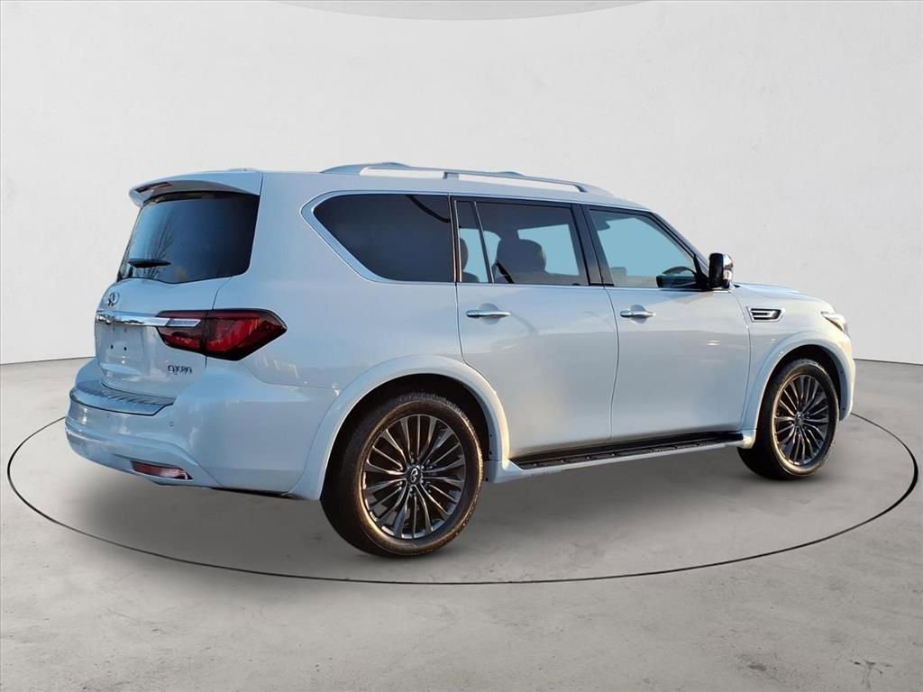 Used 2023 INFINITI QX80 Sensory w/ All-Season Package image 5