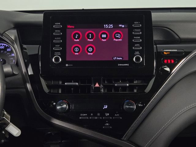 Used 2024 Toyota Camry SE image 22