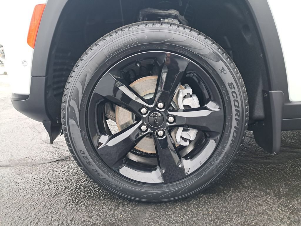 New 2025 Jeep Grand Cherokee L Limited w/ Luxury Tech Group II image 29