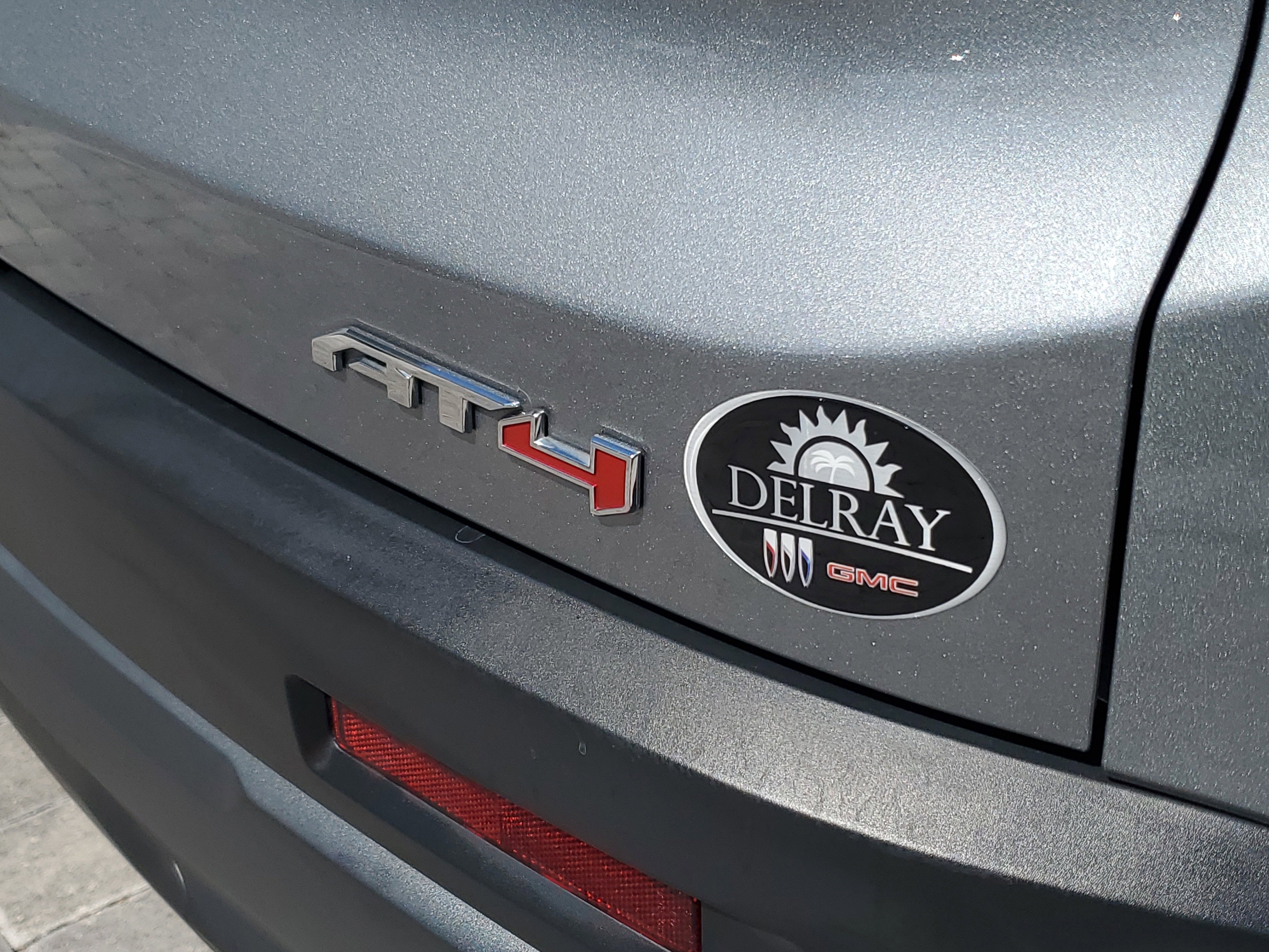 Used 2023 GMC Acadia AT4 w/ Technology Package image 7