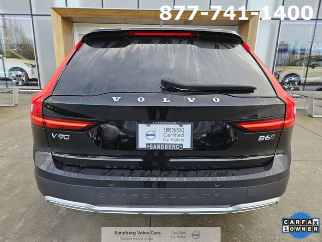 Certified 2024 Volvo V90 B6 Cross Country Plus image 6