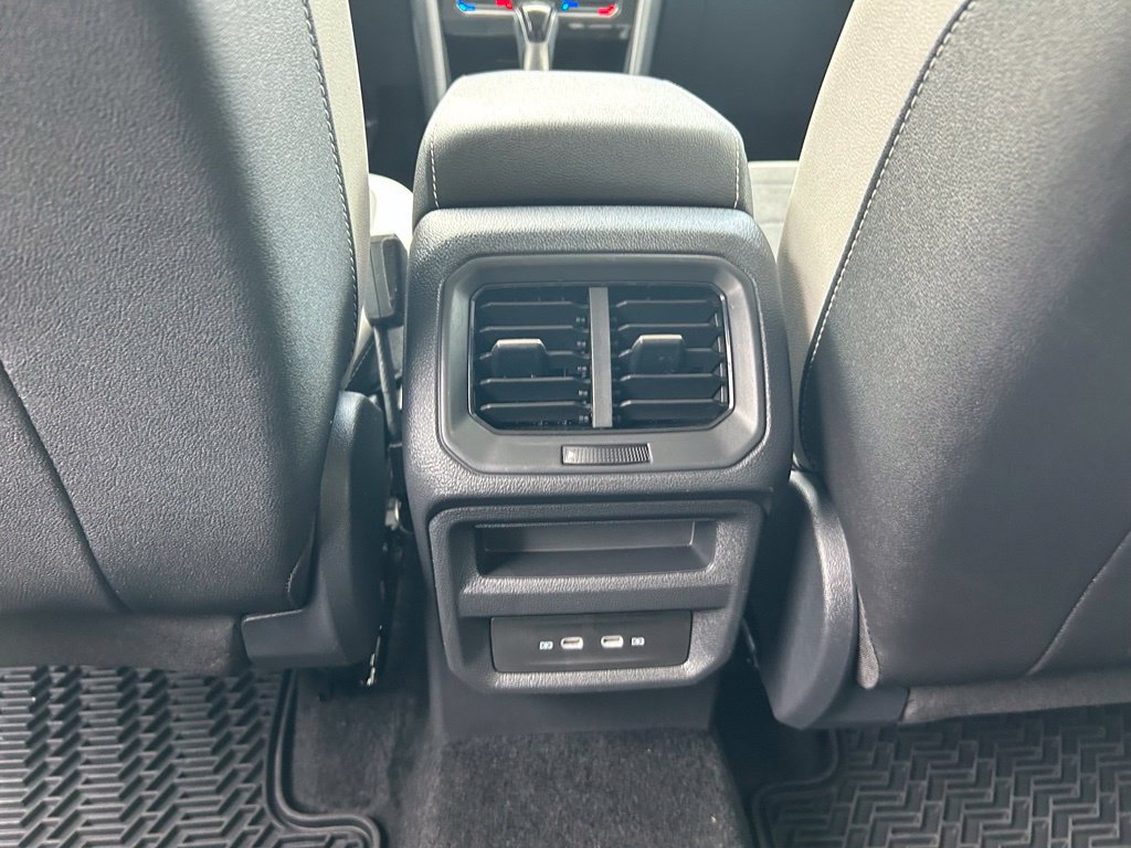 Certified 2026 Volkswagen Taos SE w/ Black Wheel Package FWD image 44