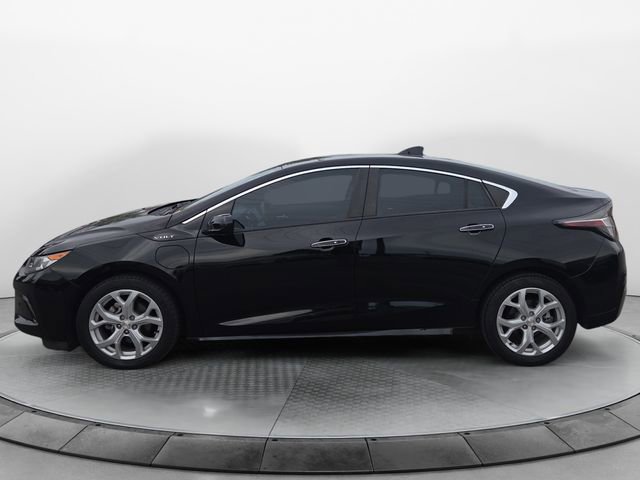 Used 2018 Chevrolet Volt Premier w/ Driver Confidence Package FWD image 2