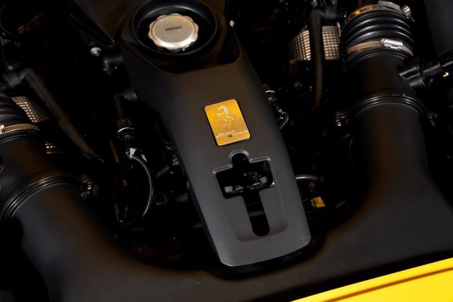 Used 2019 Ferrari 488 Spider RWD image 12