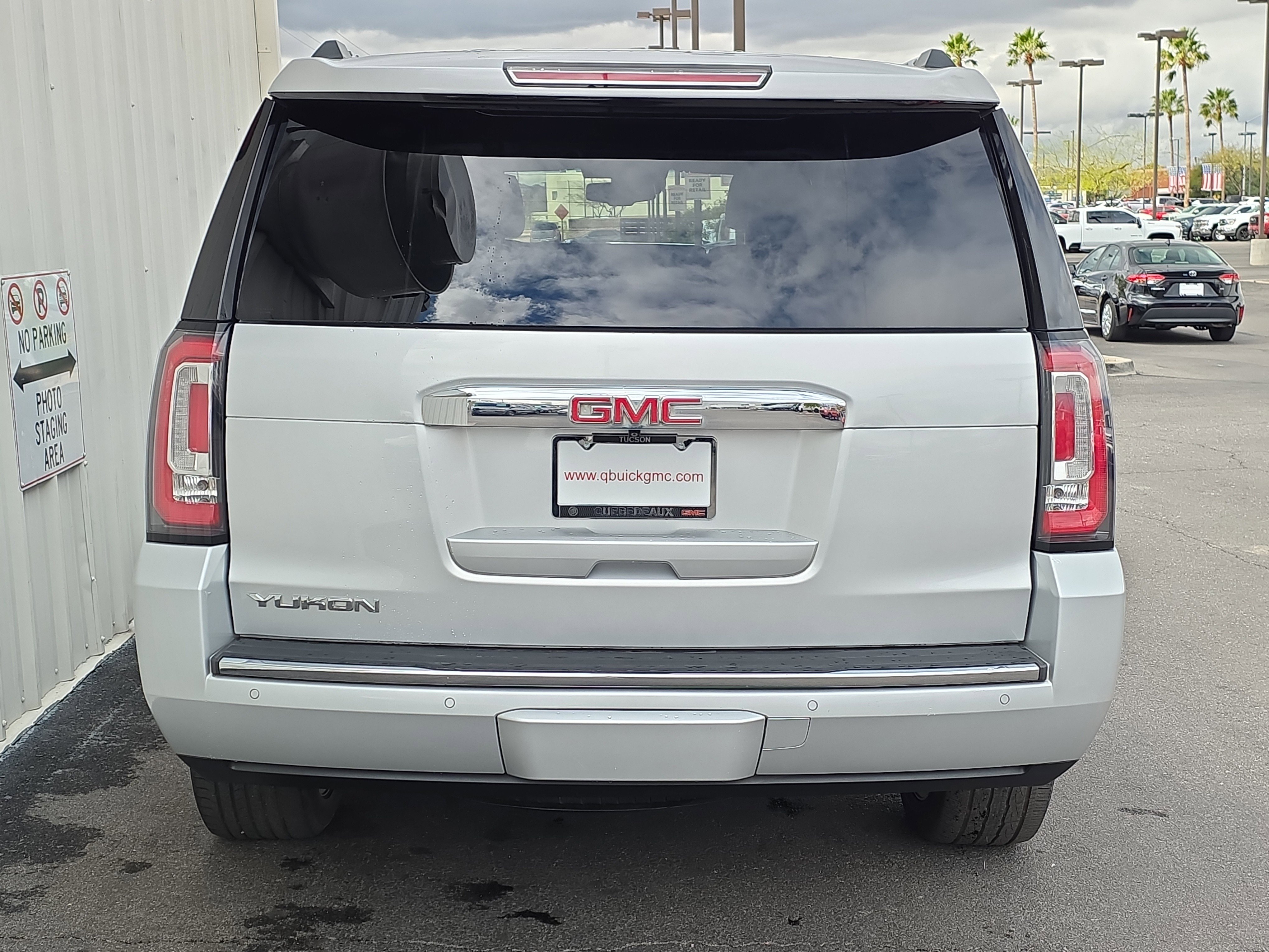 Used 2018 GMC Yukon Denali w/ Open Road Package image 6