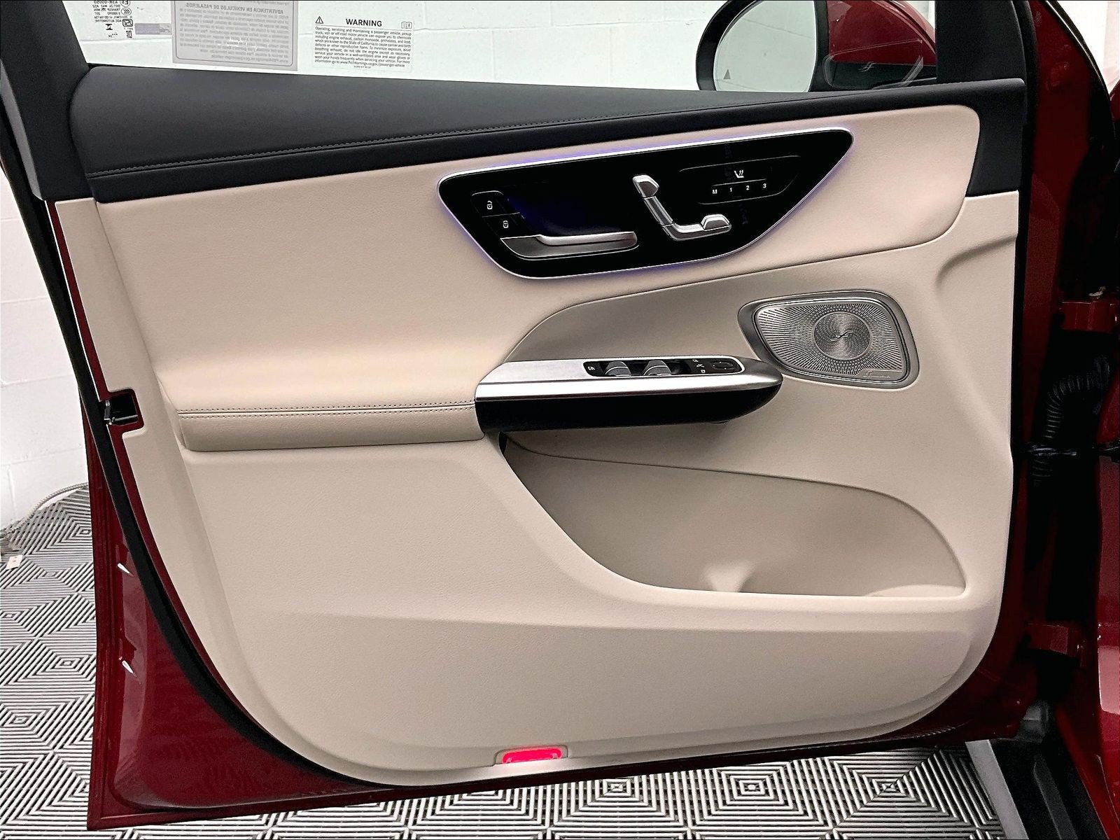Certified 2024 Mercedes-Benz GLC 300 image 24