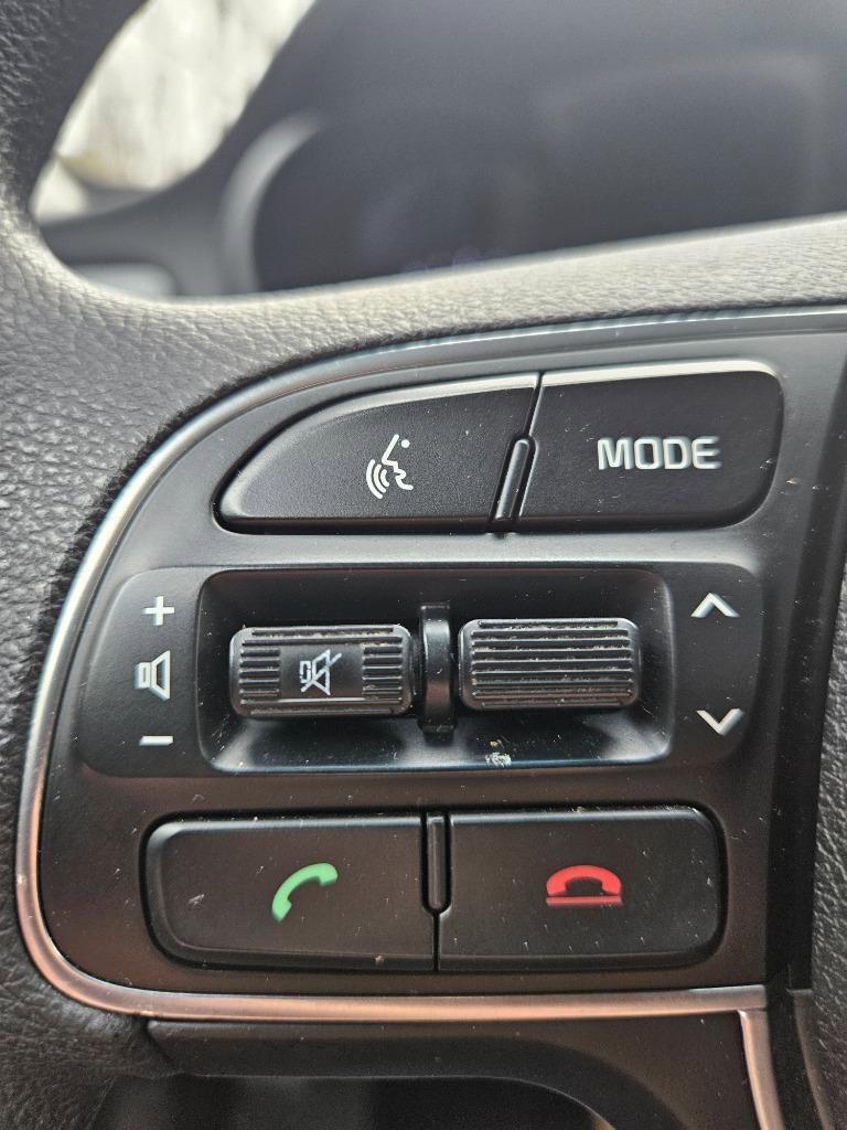 Used 2016 Kia Optima LX FWD image 44