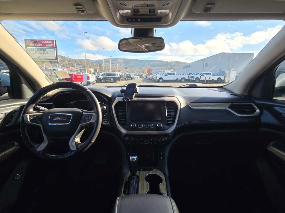 Used 2018 GMC Acadia Denali w/ Technology Package image 15