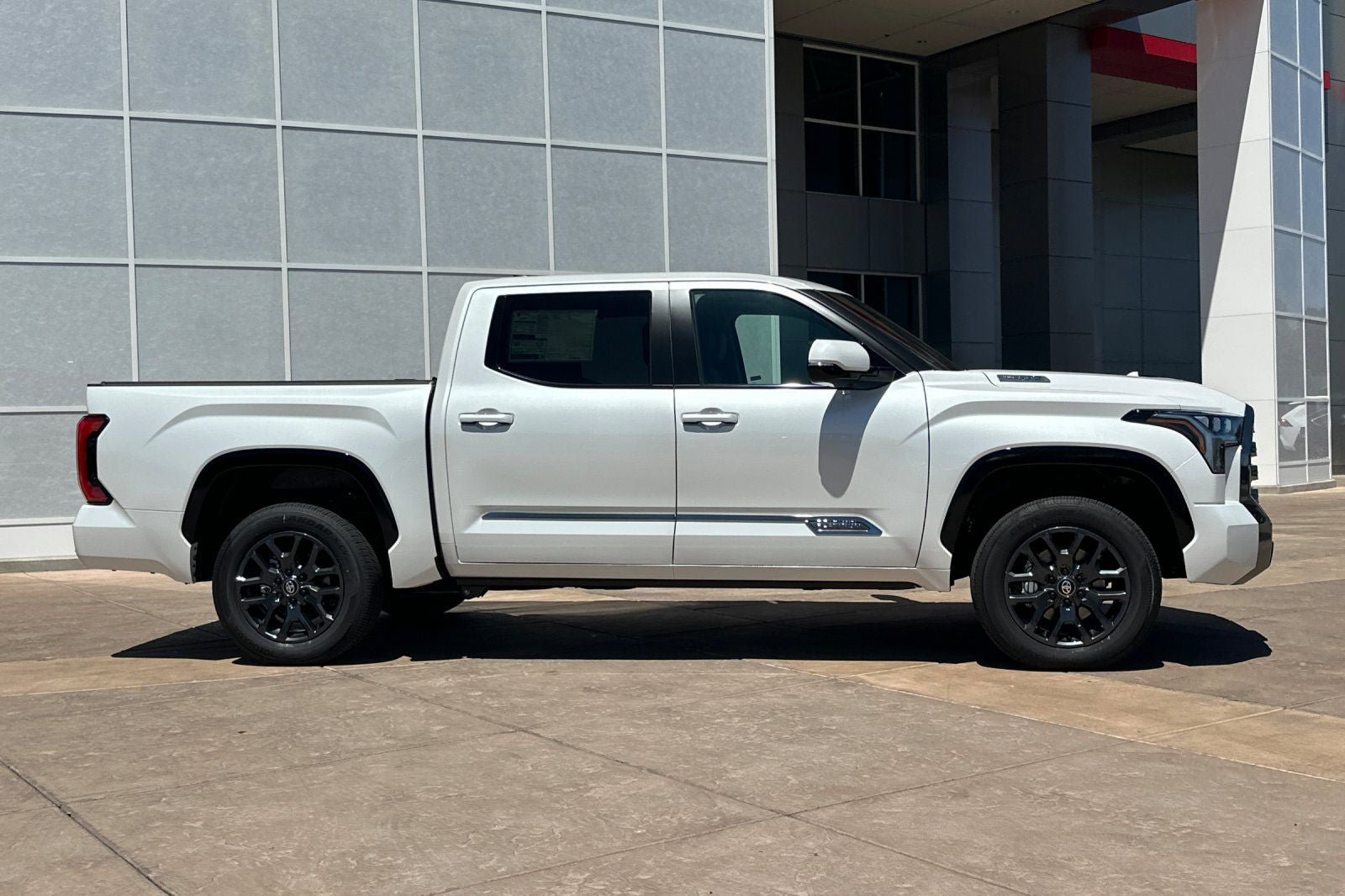 New 2026 Toyota Tundra Platinum AWD/4WD video 3