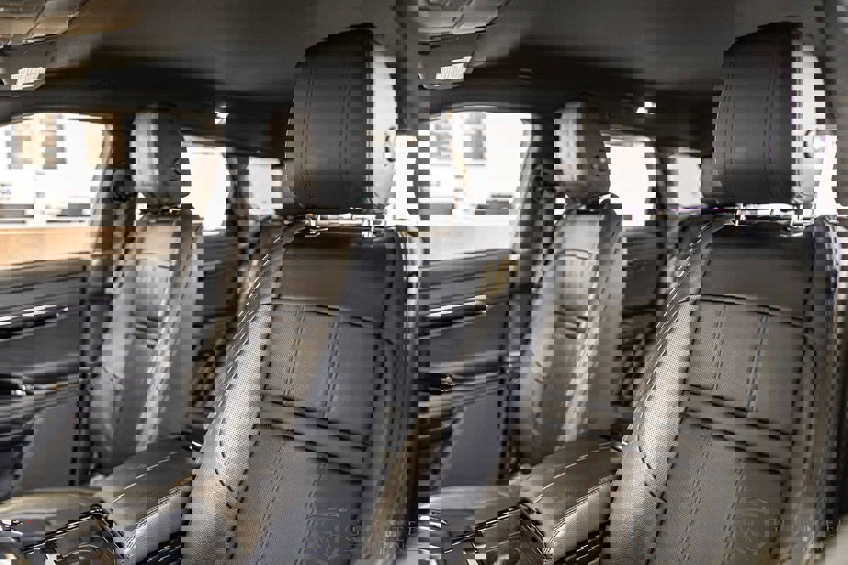 Used 2020 Land Rover Range Rover Evoque R-Dynamic S image 18