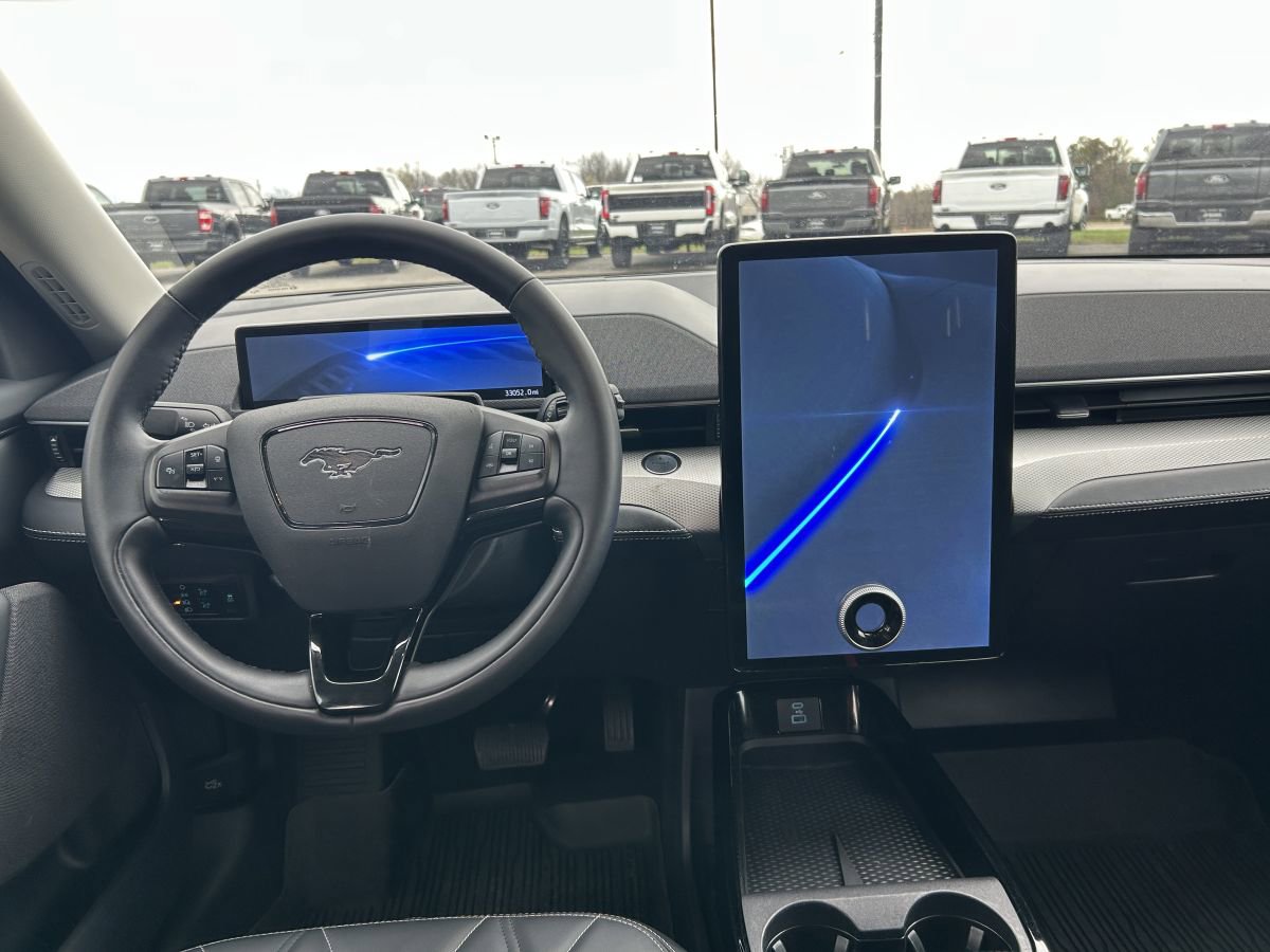 Used 2023 Ford Mustang Mach-E Select image 12