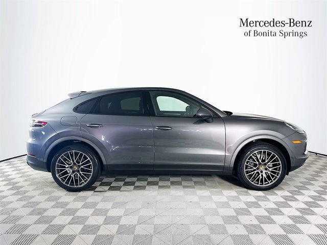 Used 2021 Porsche Cayenne Coupe AWD/4WD image 8