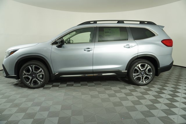 New 2025 Subaru Ascent Limited image 4