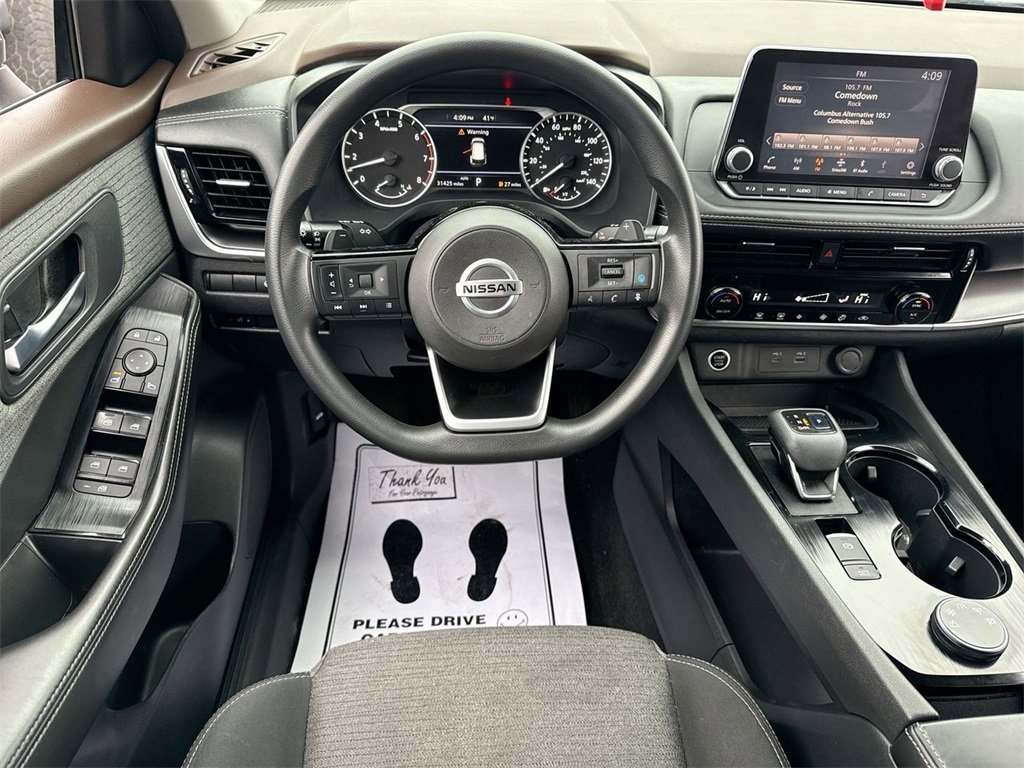 Used 2021 Nissan Rogue SV image 14